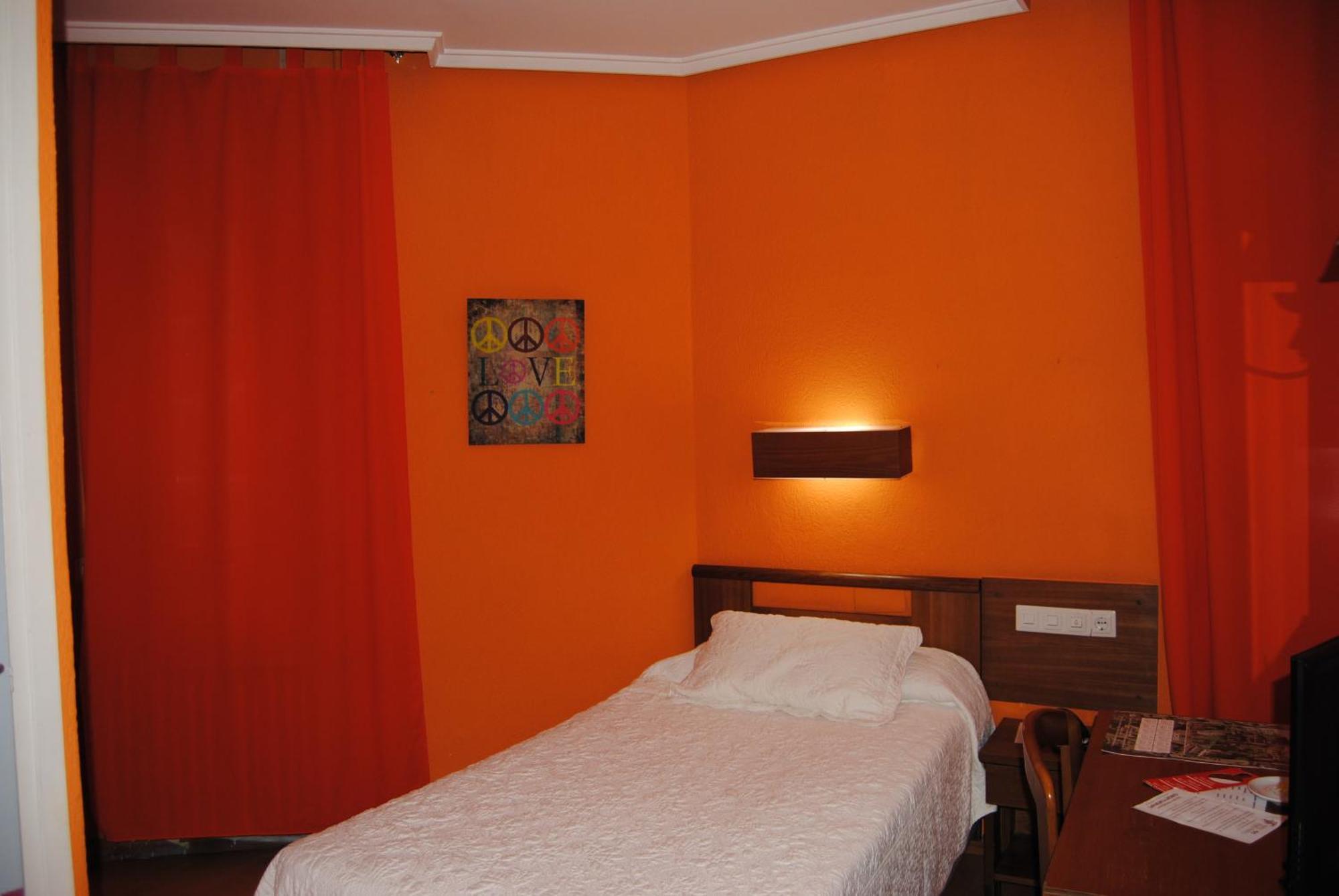 Hotel Pedro Torres Κουένκα Δωμάτιο φωτογραφία